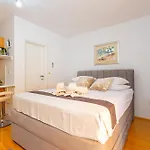 Apartman Vera Hvar Town