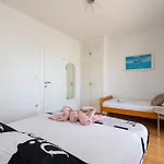 Vera Apartman *