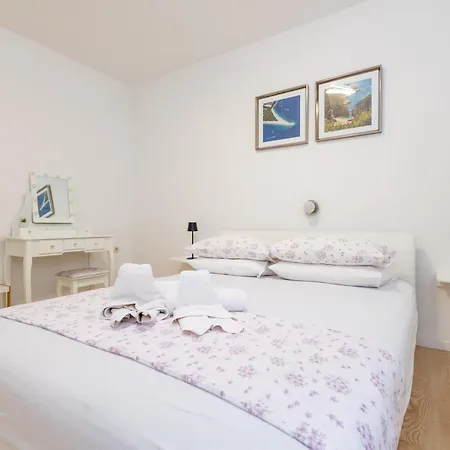Apartman Vera *