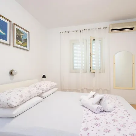 Apartment Vera Hvar Town