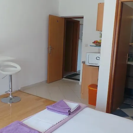 Apartment Vera *