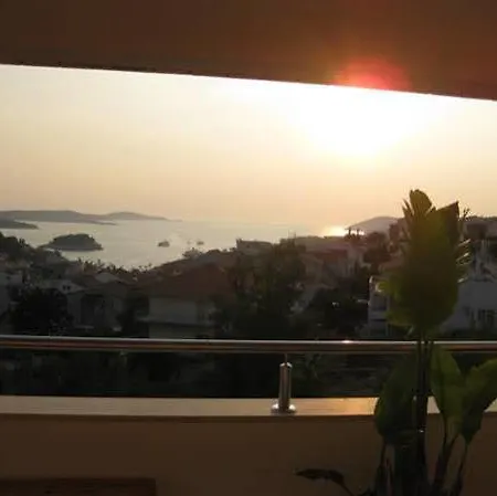 Vera Daire Hvar Town