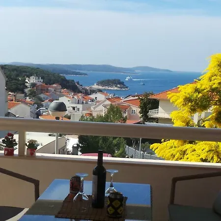 Vera Apartman