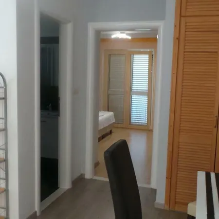 Vera Apartment